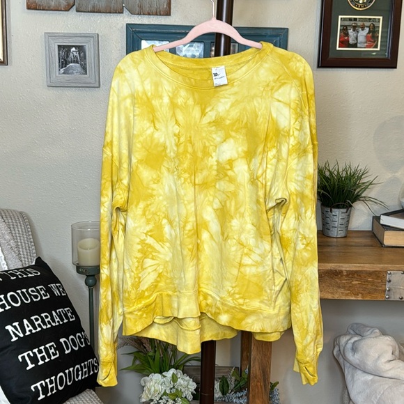 All in motion | Tie Dye Sweatshirt w/ Pockets & Thumbholes in Yellow Size XXL - Picture 2 of 10